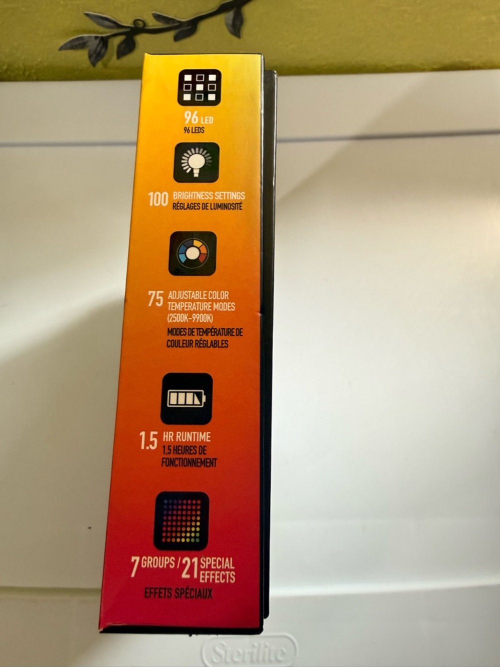 Digipower Spectrum 96 RGB LED Video Light - Multicolor - Picture 5 of 5